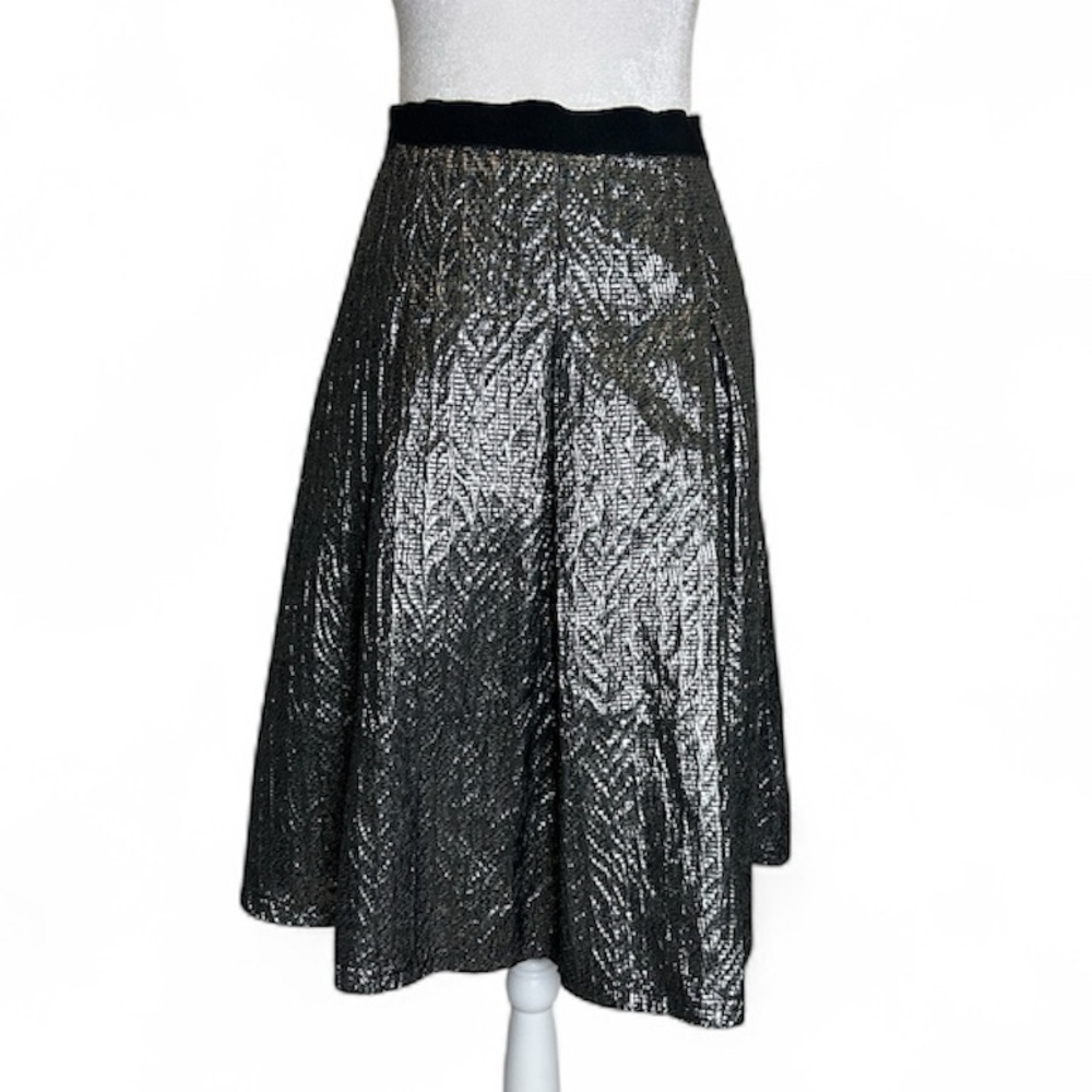 Casual Corner Metallic Silver Crinkle A-Line Skirt | Size 12–14